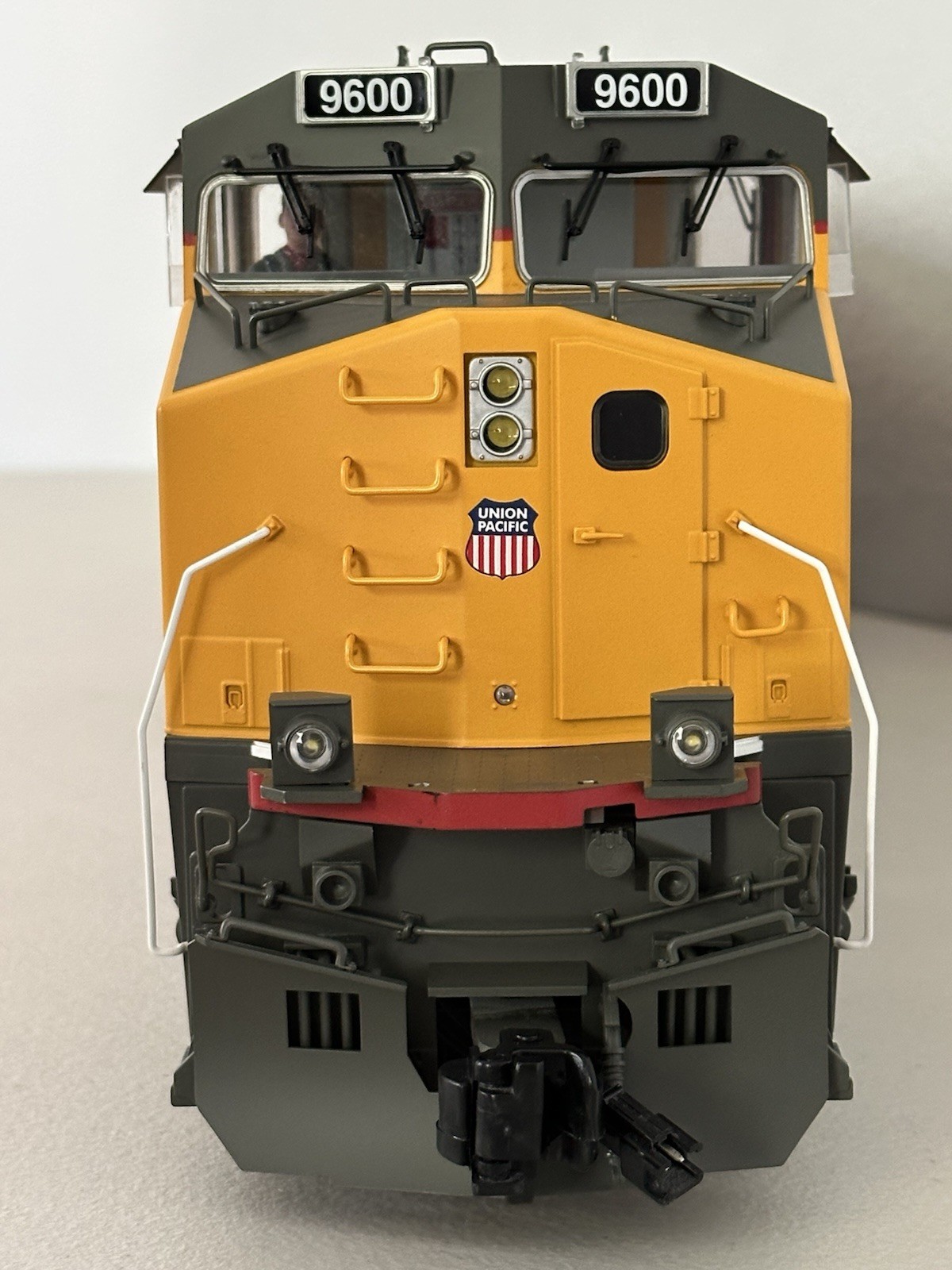 Aristo-Craft Union Pacific “Original Scheme” Dash-9 #9600 ART-23004-B (see note)