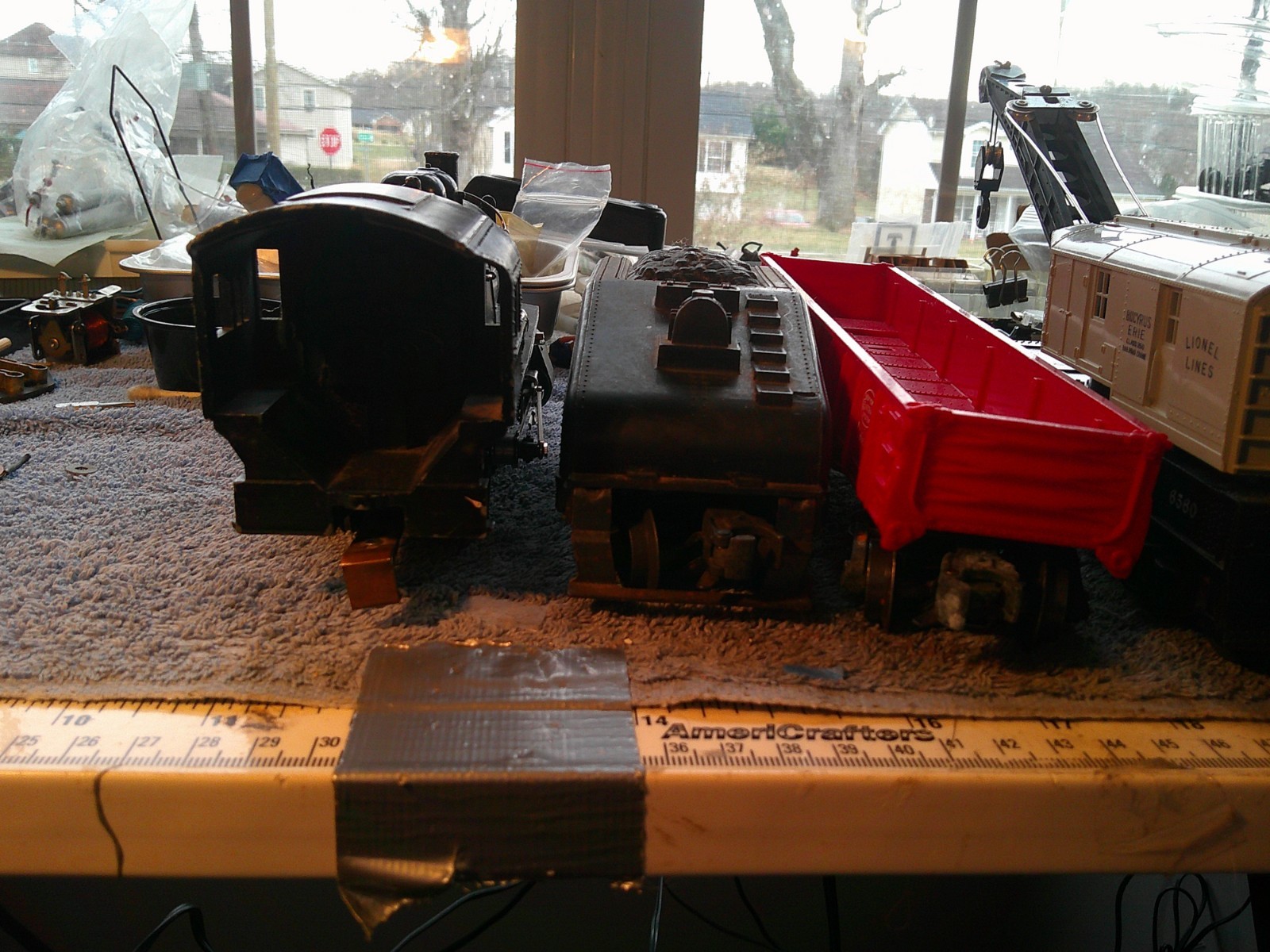 Lionel # 1615 Switcher in Outfit # 1527 with Cars
