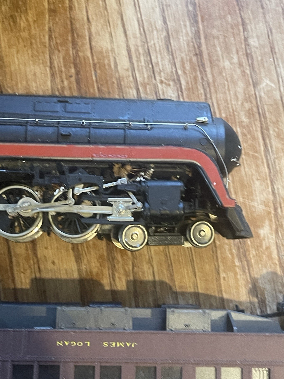 Bachmann HO Norfolk & Western Class J 600 Steam Locomotive&2 Rivarossi Cars Part
