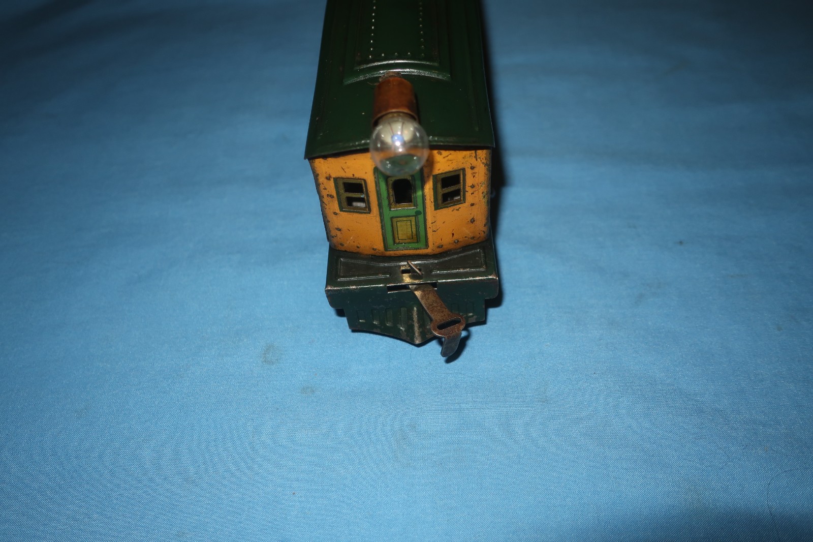 IVES #3258 O Gauge Electric Locomotive. Runs well