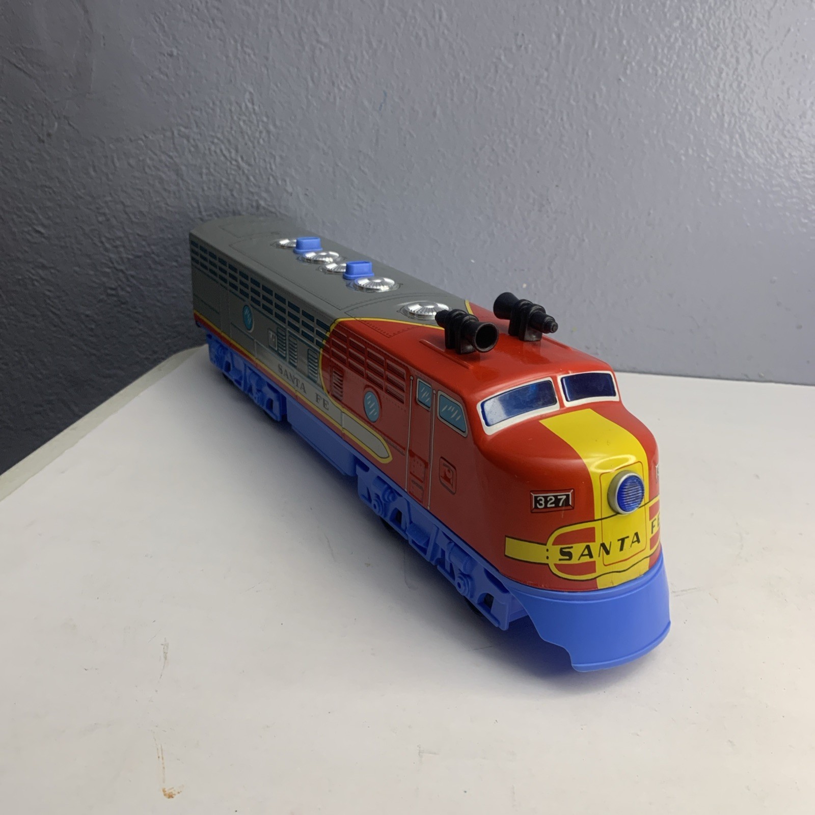 1950’s Vintage Locomotive Santa Fe 327 Trademark Modern Toys. Made In Japan 4190