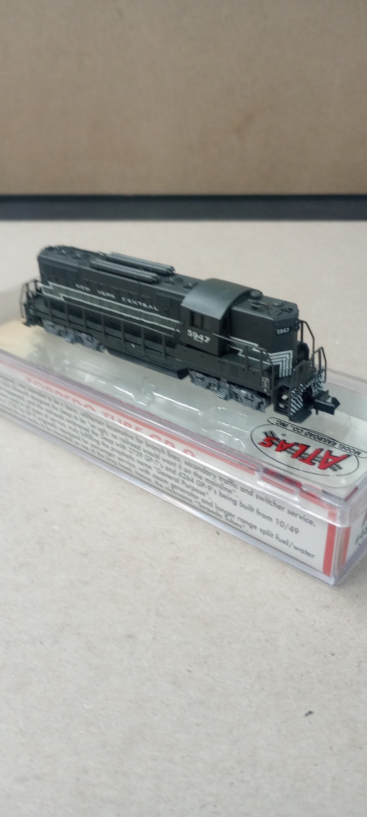 N Scale Atlas GP9 Torpedo Tube New York Central Locomotive