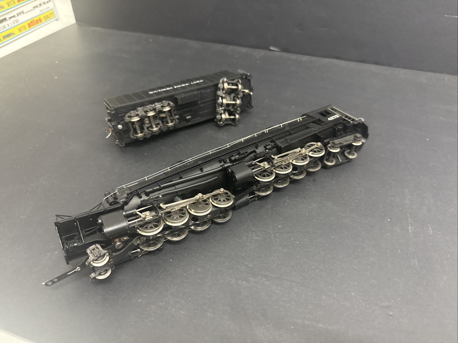 Rivarossi 1248 HO Scale Cab-Forward AC11 4-8-8-2 Southern Pacific with Headlight
