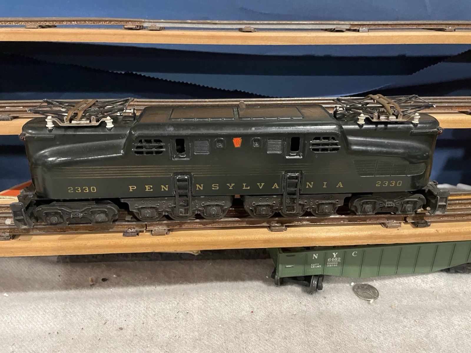 Lionel Postwar O Gauge 2330 Pennsylvania GG-1 Electric Locomotive 1950 Green