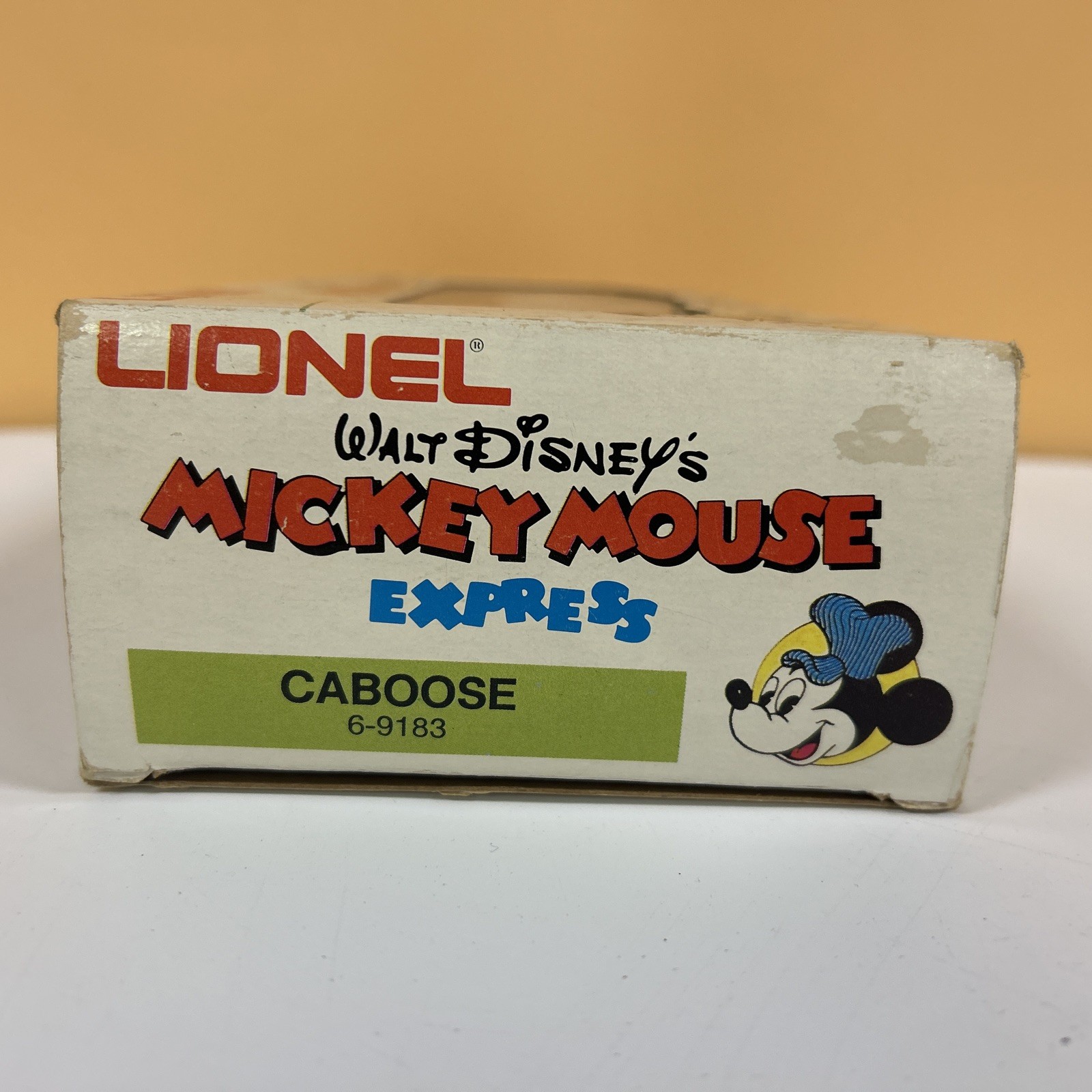 Lionel 15 Piece Disney Mickey Mouse Express Train Set Complete