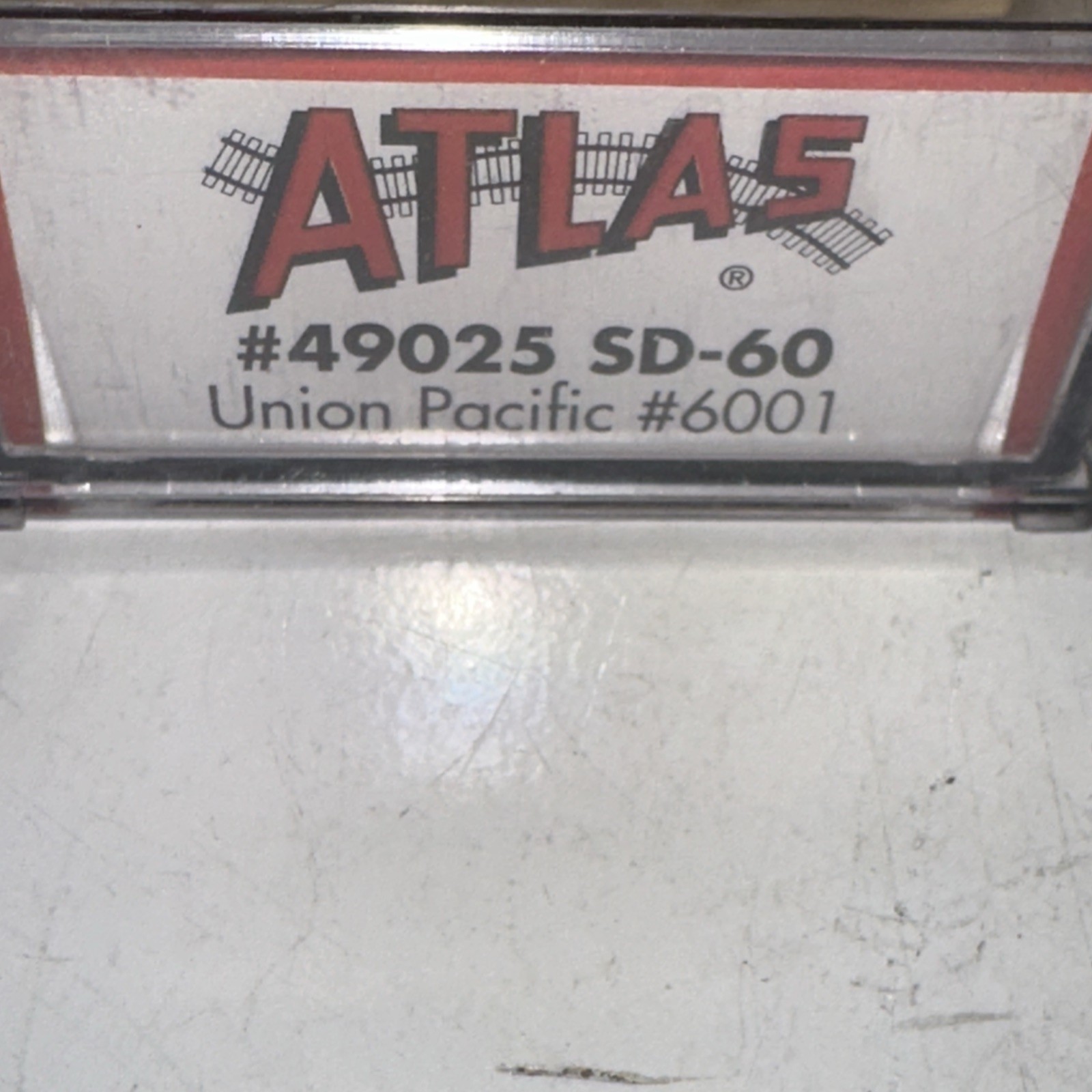 ATLAS AMERICAN SD-60 DIESEL LOCOMOTIVE “UNION PACIFIC” #6001 (BOXED) N Scale