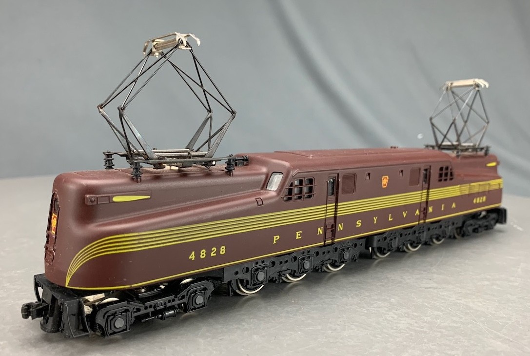 HO IHC Mehano GG1 Electric Locomotive PRR #4828 Tuscan 5 Stripe LNIB! HO8594