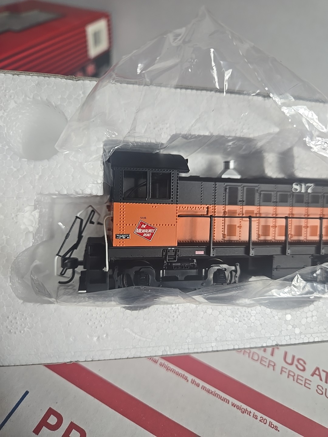 ATLAS HO ALCO S-4 MILWAUKEE ROAD LOCOMOTIVE SWITCHER #817 ITEM #8757 NEW