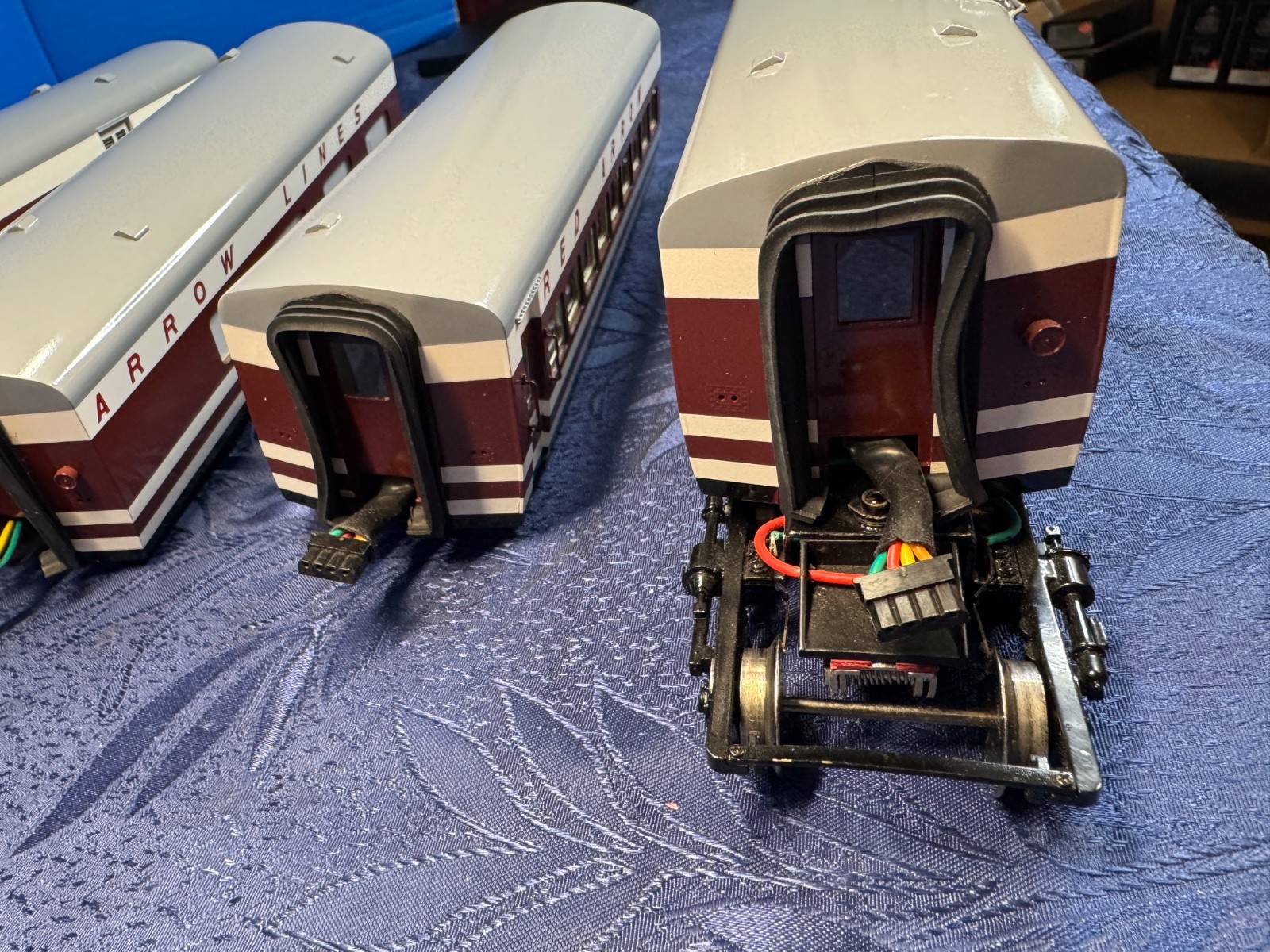 Sunset Models 3 Rail O Brass Red Arrow Lines Libertyliner (3-Rail)