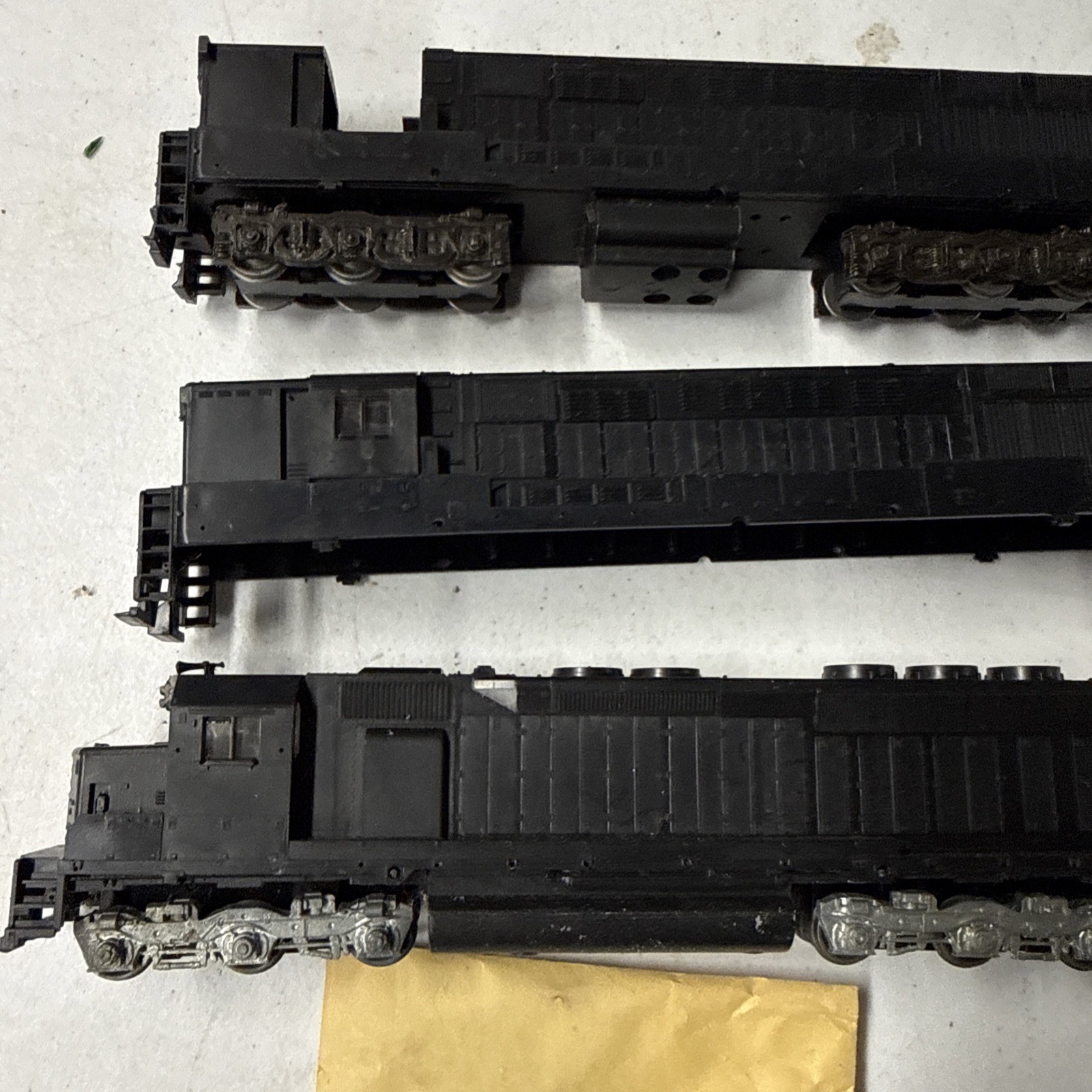 Athearn HO 4160 SD45 Powered Undecorated Black Diesel Locomotive lot
