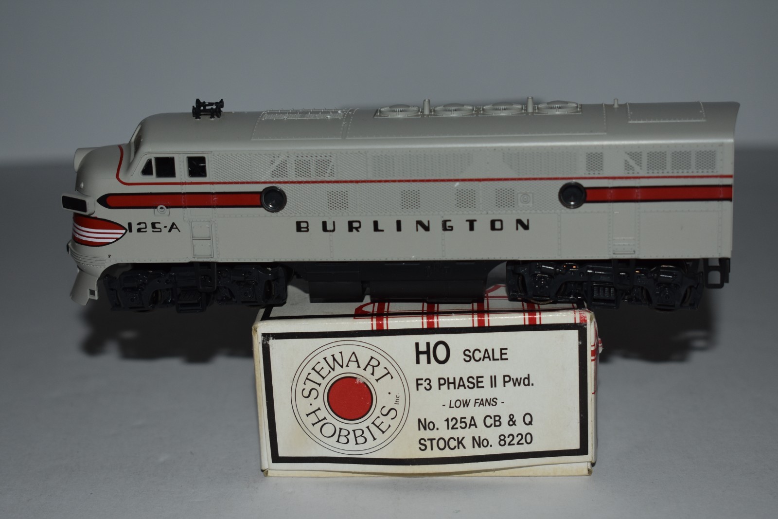 HO Scale Stewart Hobbies Burlington F3A Diesel Locomotive 125 C57676