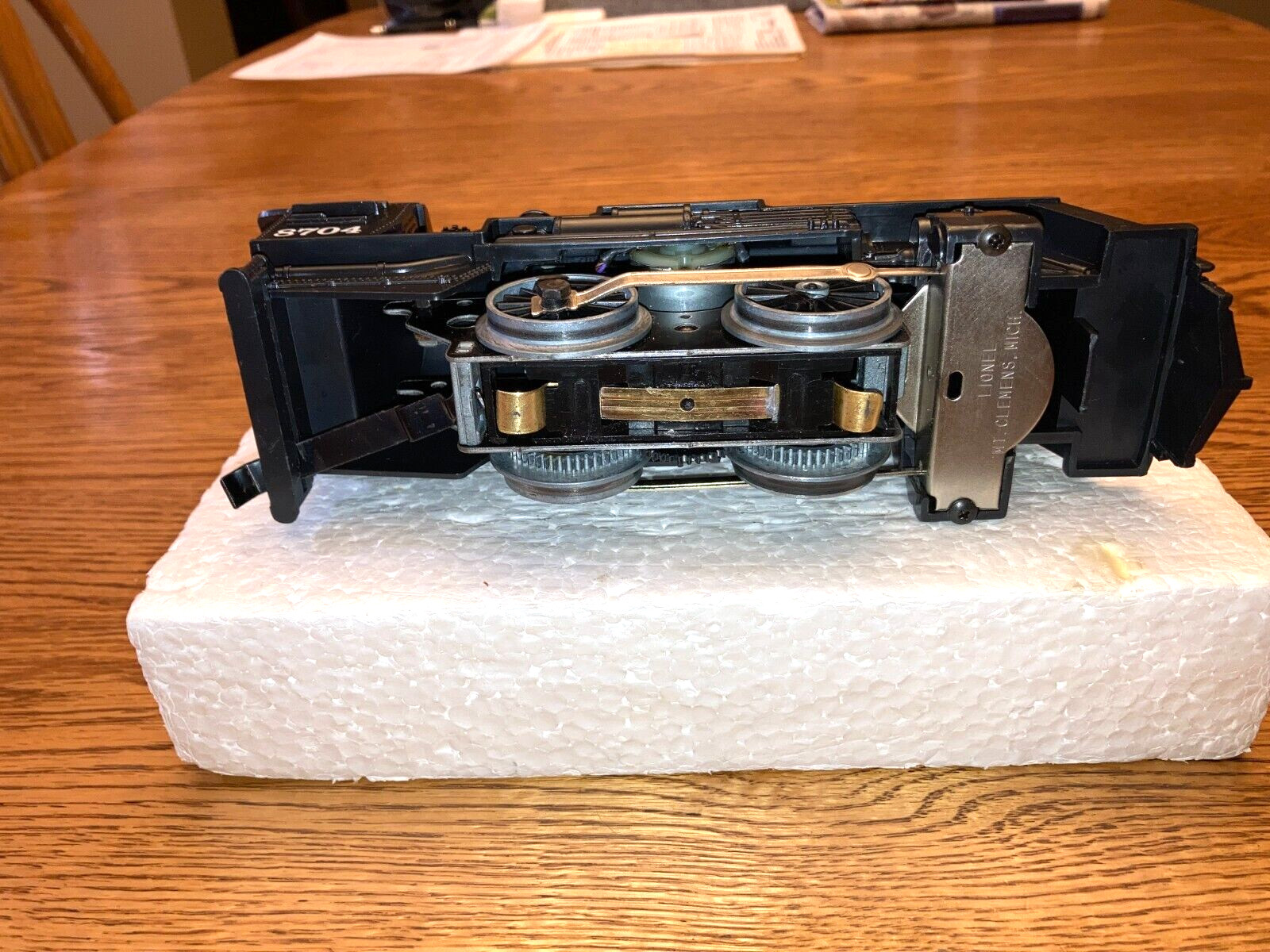LIONEL 8704 Steam Locomotive Runs Great on AC or DC Power watch video