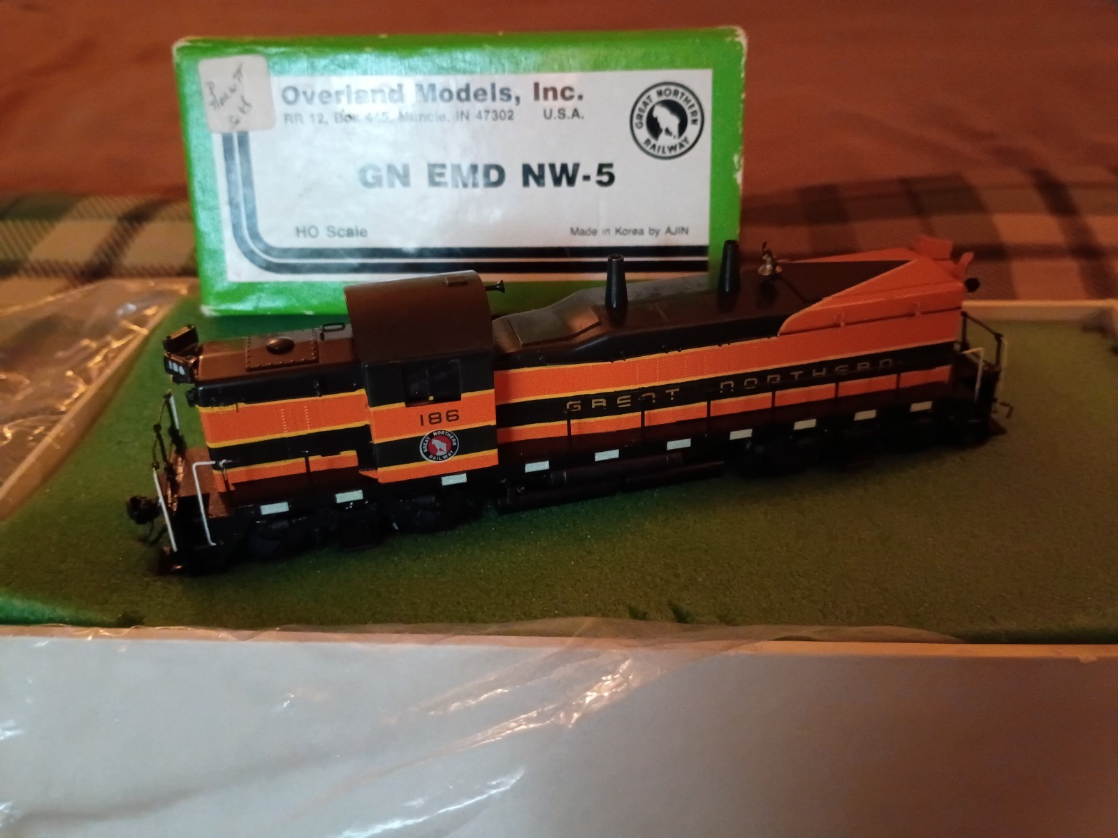 Overland Models Brass HO-Scale Great Northern EMD NW-5 Diesel Locomotive