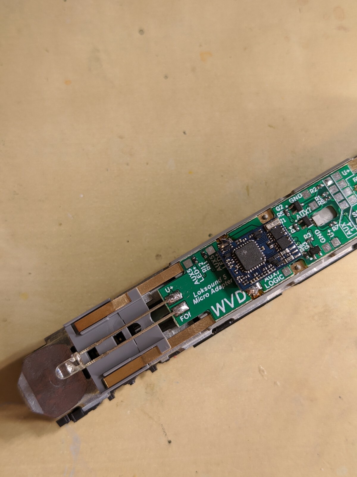 WVD ESU Loksound 5 Micro Next18 Adapter for Kato F2, F3, F7, FP7, F40PH, P42