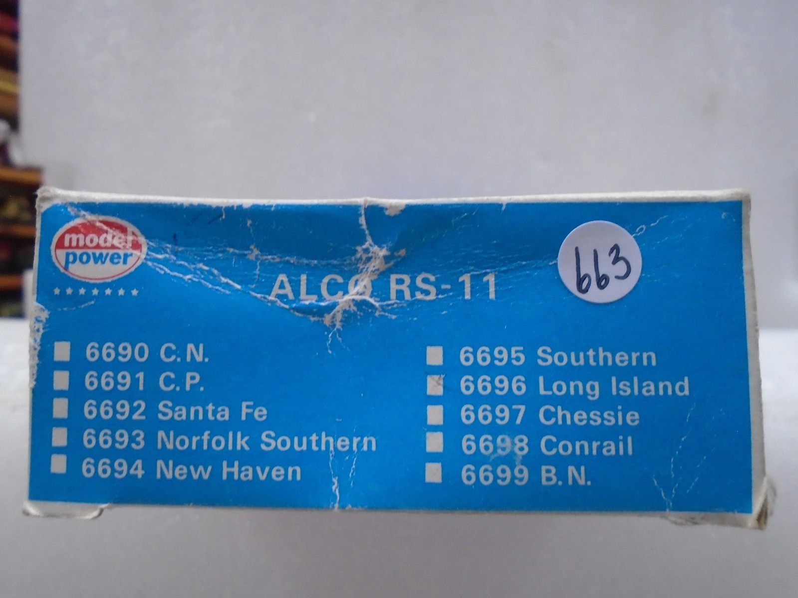 HO Model Power 6696 Long Island Alco RS-11 Locomotive NIB