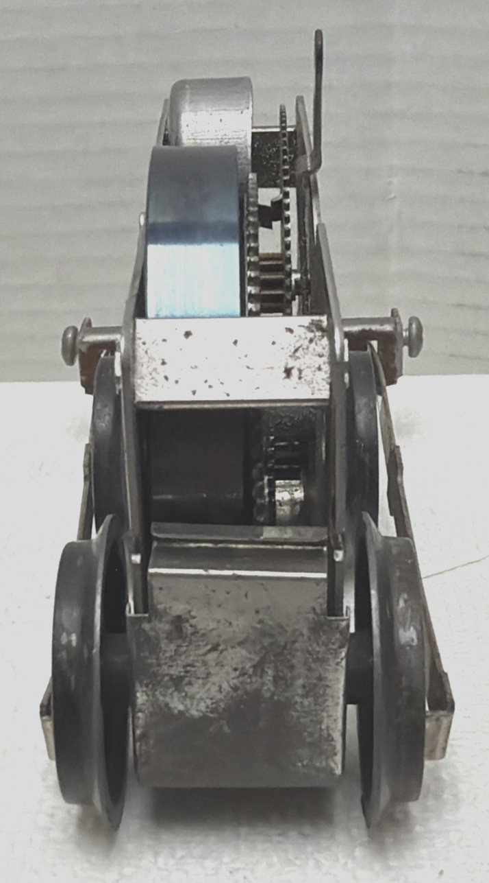 MARX PREWAR O-GAUGE WIND UP LOCOMOTIVE MOTOR WITH RINGING BELL – TESTED – WORKS