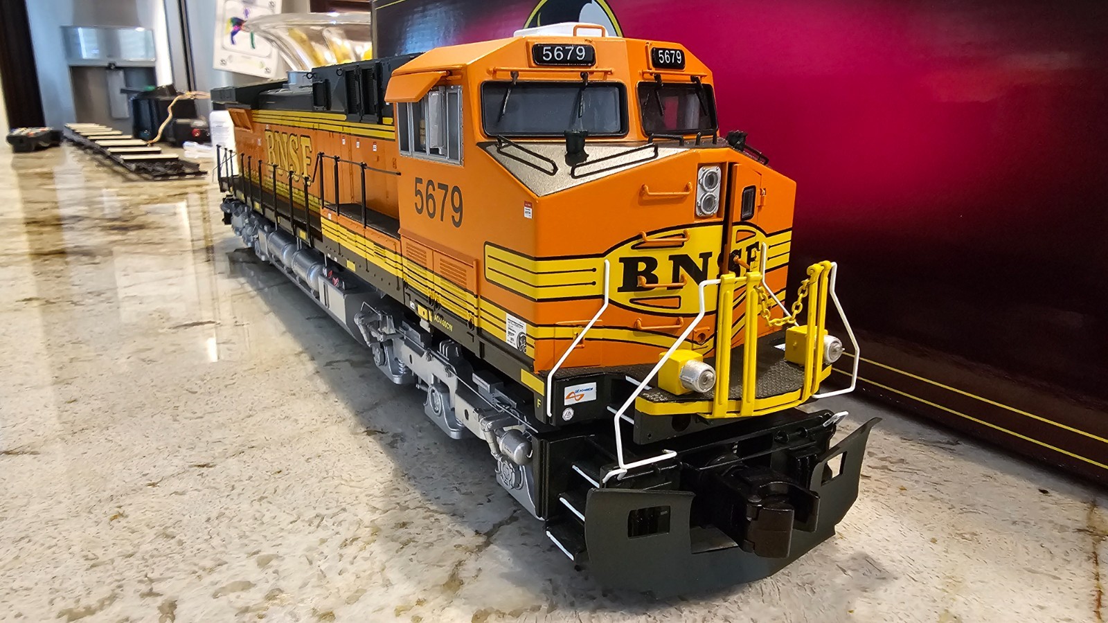 MTH BNSF AC4400CW #5679 Powered Locomotive 3-Rail 20-2629-1 Excellent!