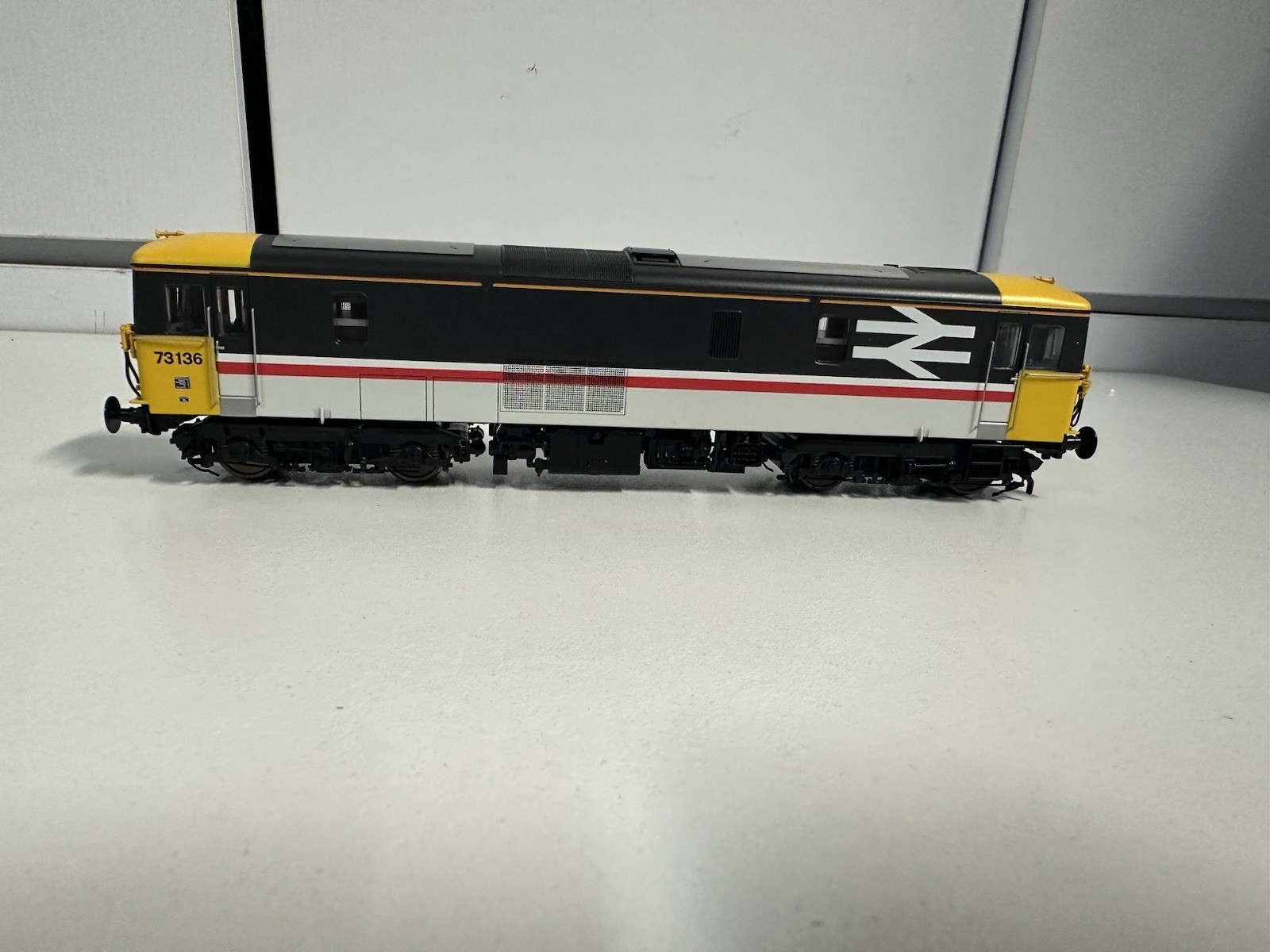 DAPOL 4D 006 020 CLASS 73 136 BR INTERCITY DIESEL LOCOMOTIVE DCC FITTED BOXED