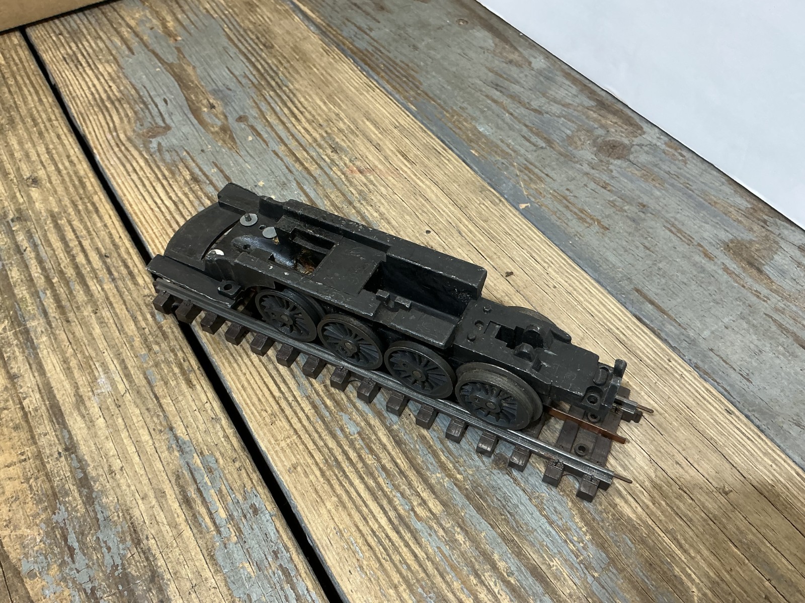LIONEL #736 BERKSHIRE FRAME W/MAGNA TRACTION