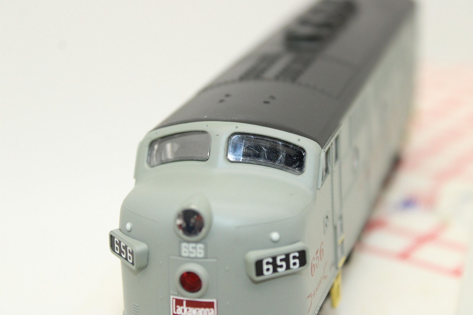 Stewart Bowser HO DL&W Lackawanna Gray Ghost F3 Ph 1 Diesel Locomotive #656 DCC