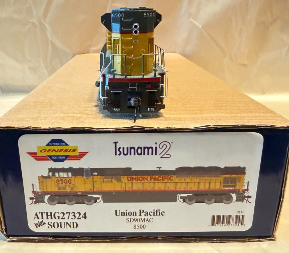 Athearn Genesis HO Scale Union Pacific SD90MAC with DCC & Sound
