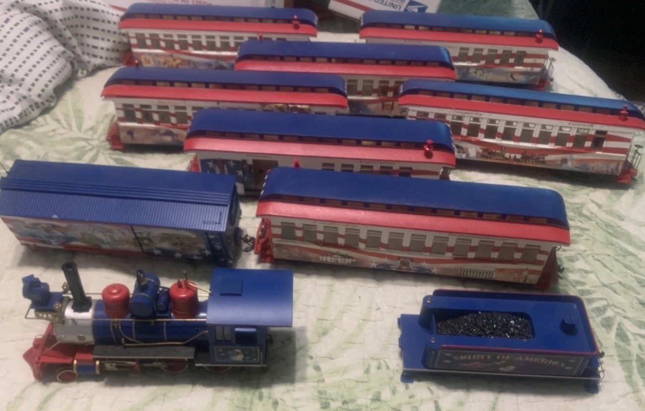 In 30 Guage 1:48 10 piece as shown in pics