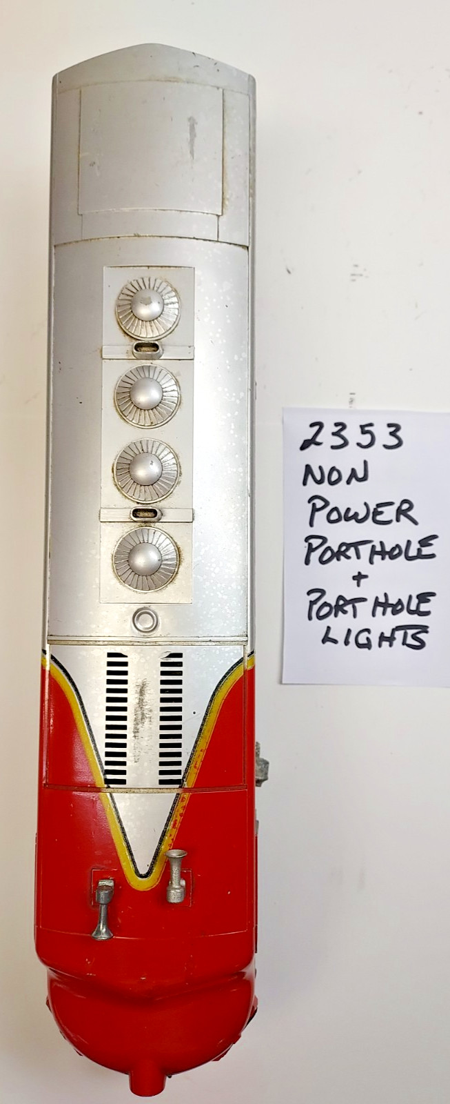 Lionel Sant Fe Non Powered F3 – A unit w/ 2353 Number Boards & Porthole Lights