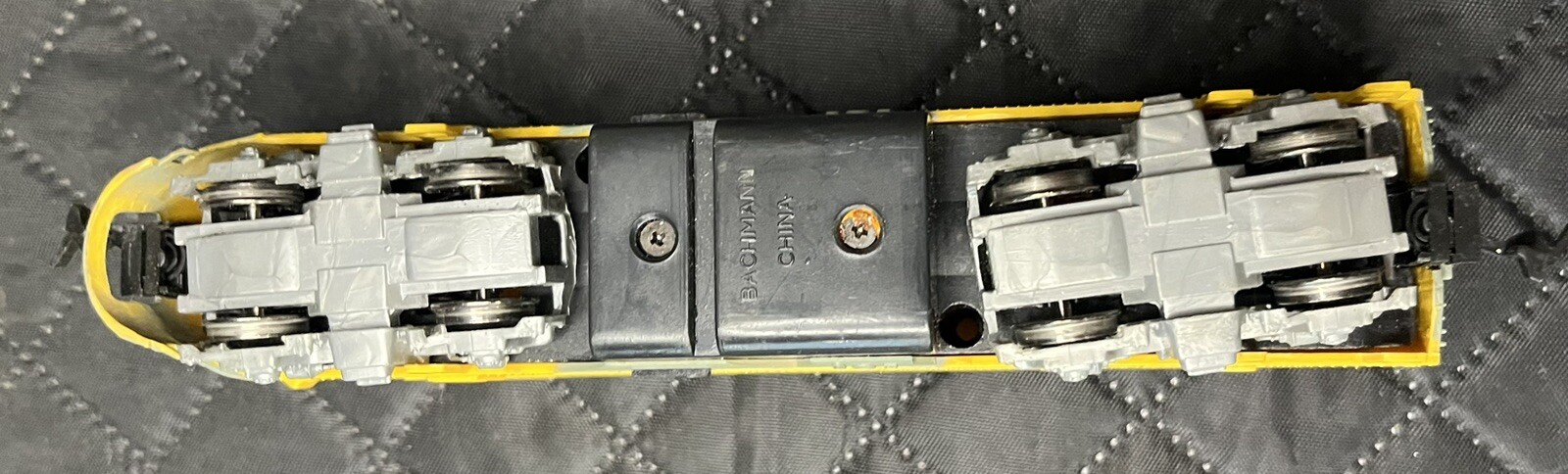 Bachmann HO Union Pacific 1206 Locomotive Engine HO Yellow Gray Red – Working