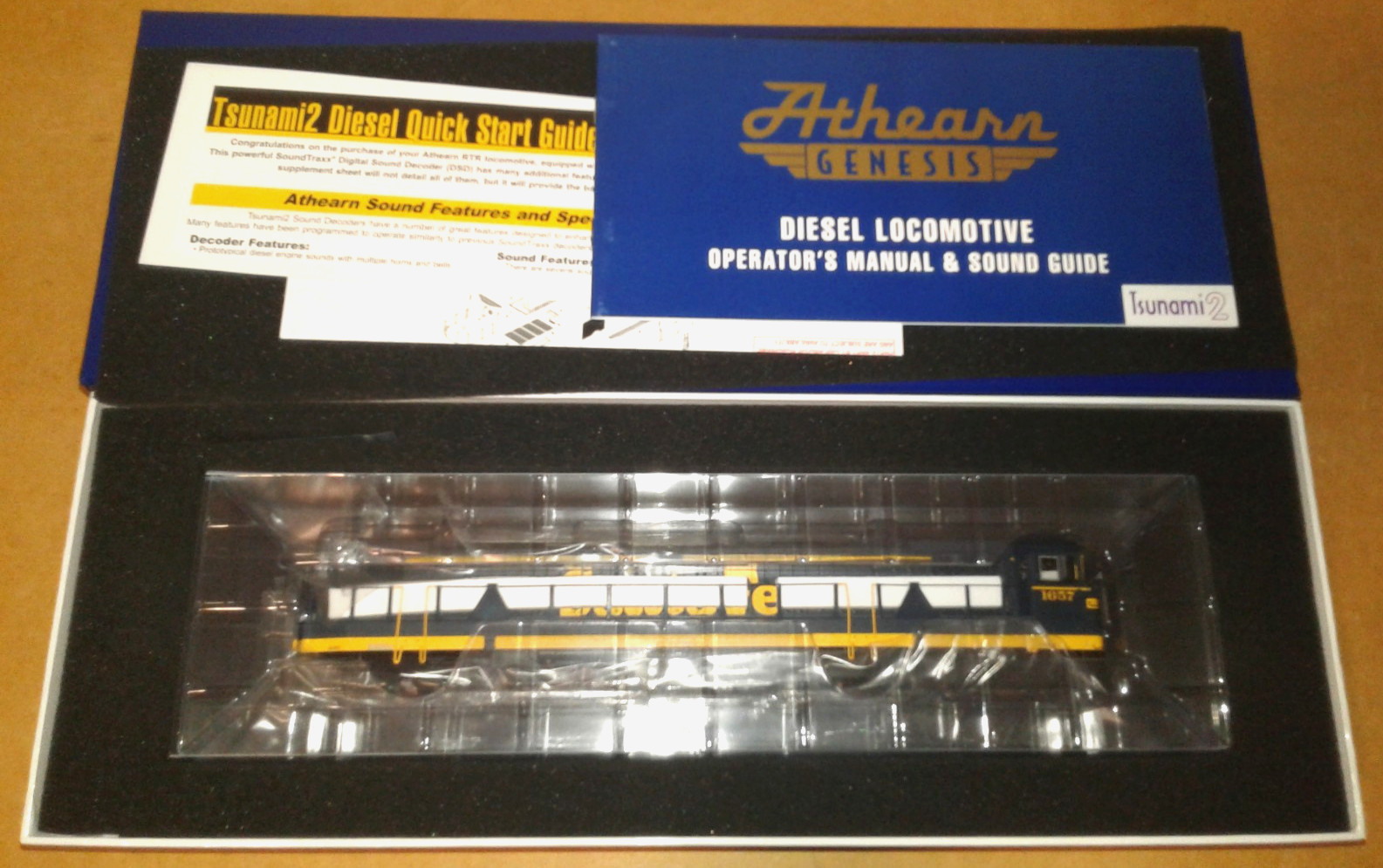 HO SCALE ATHEARN GENESIS GE U50 SANTA FE ATSF #1657 DCC & SOUND G41183