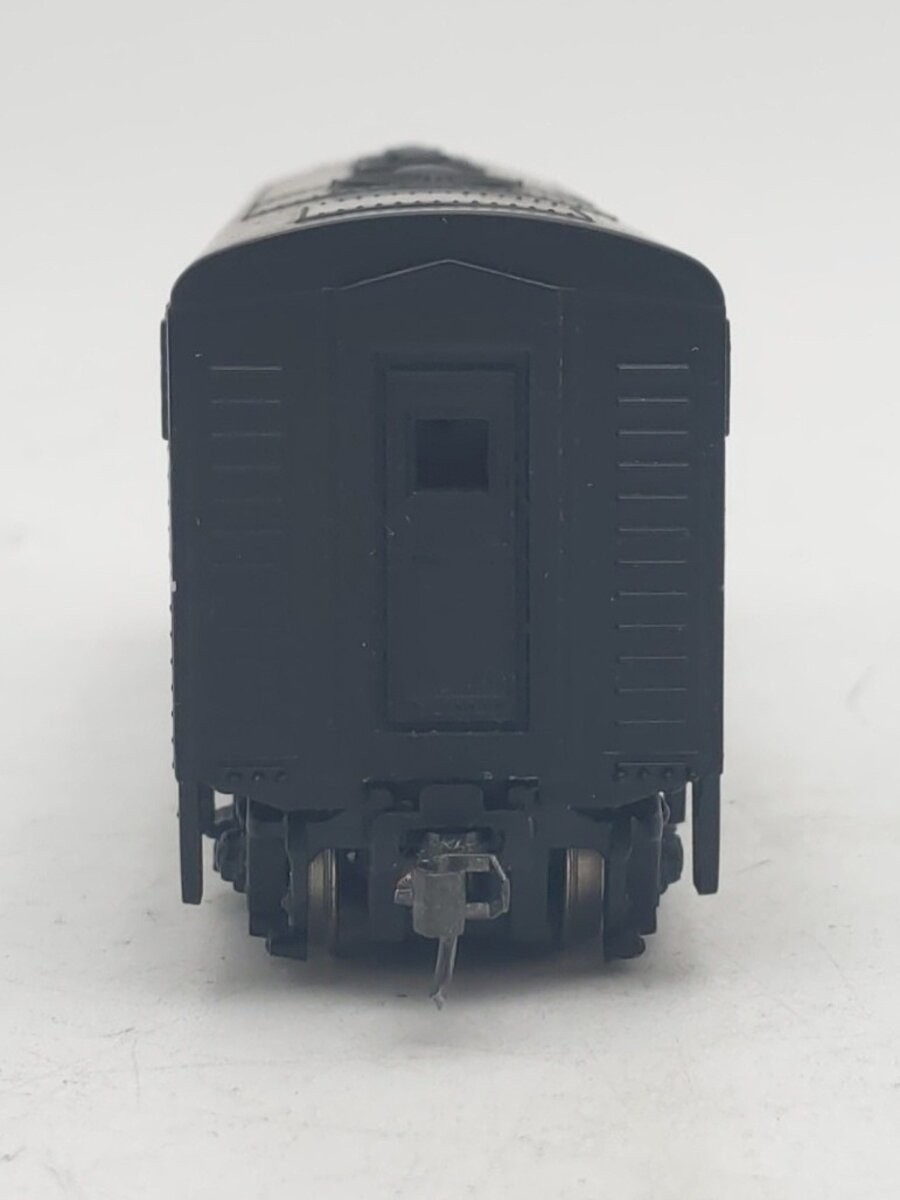 Bachmann 31222 HO New York Central EMD F7B Unit Powered Diesel Locomotive #2457