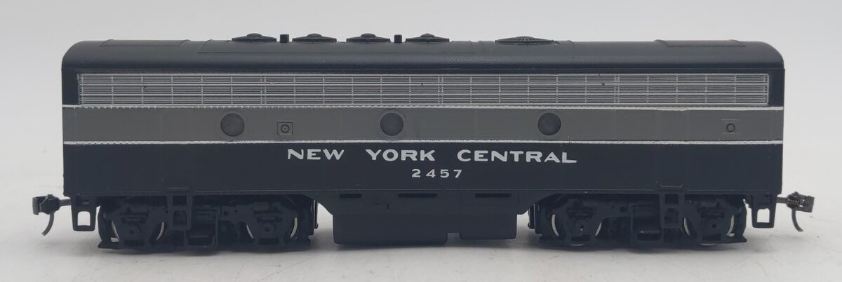Bachmann 31222 HO New York Central EMD F7B Unit Powered Diesel Locomotive #2457