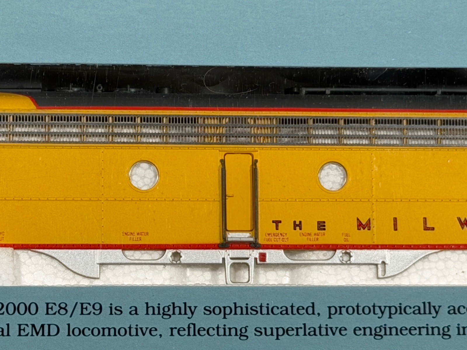 NOS Proto 2000 E8/9 Milwaukee Road 33C HO Unopened Original Model 8700 NIB