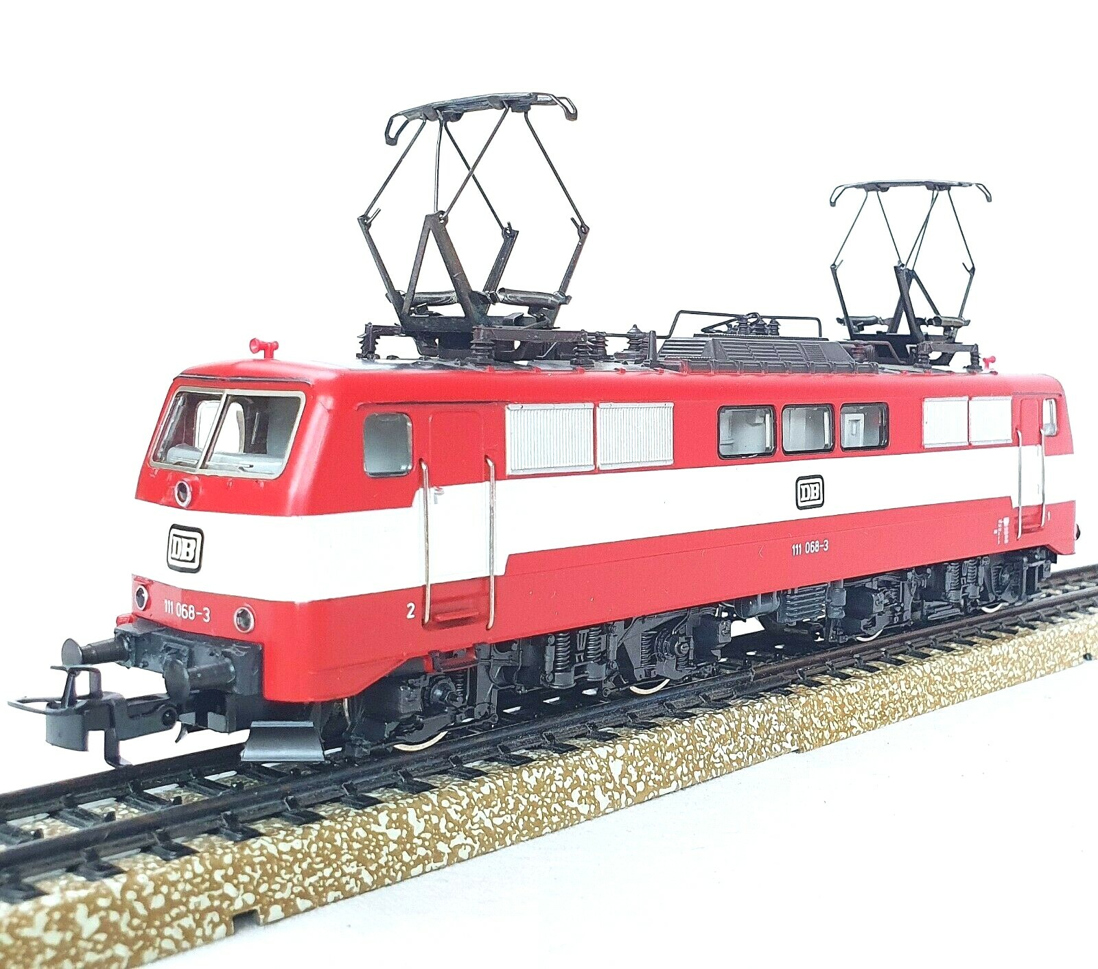 Marklin HO 1:87 AC German Deutsche Bundesbahn BR 111 ELECTRIC LOCOMOTIVE MIB`85!