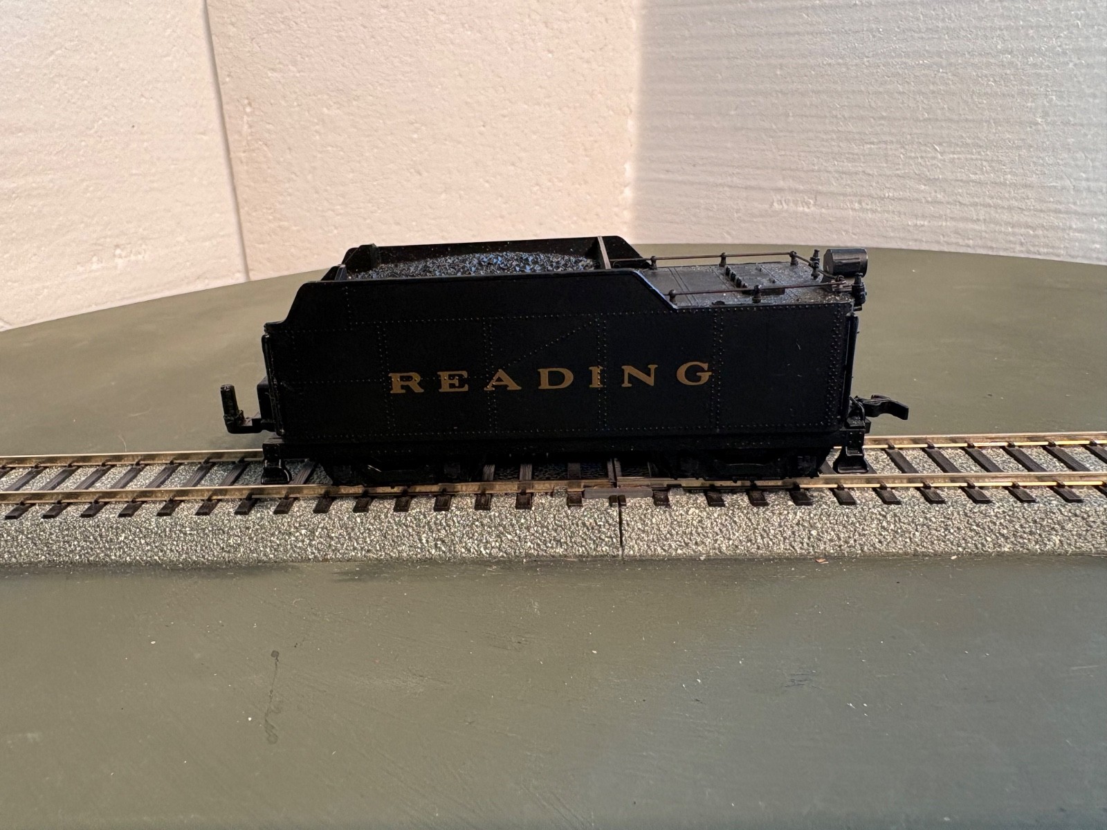 TESTED Bachmann 2-8-0 Consolidation Reading & Tender # 2000 (26-744)