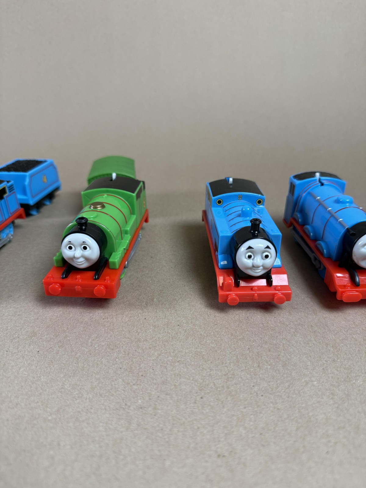 Thomas & Friends Steam Locomotive Lot 6 Engines 3 Cars 2013 Gullane