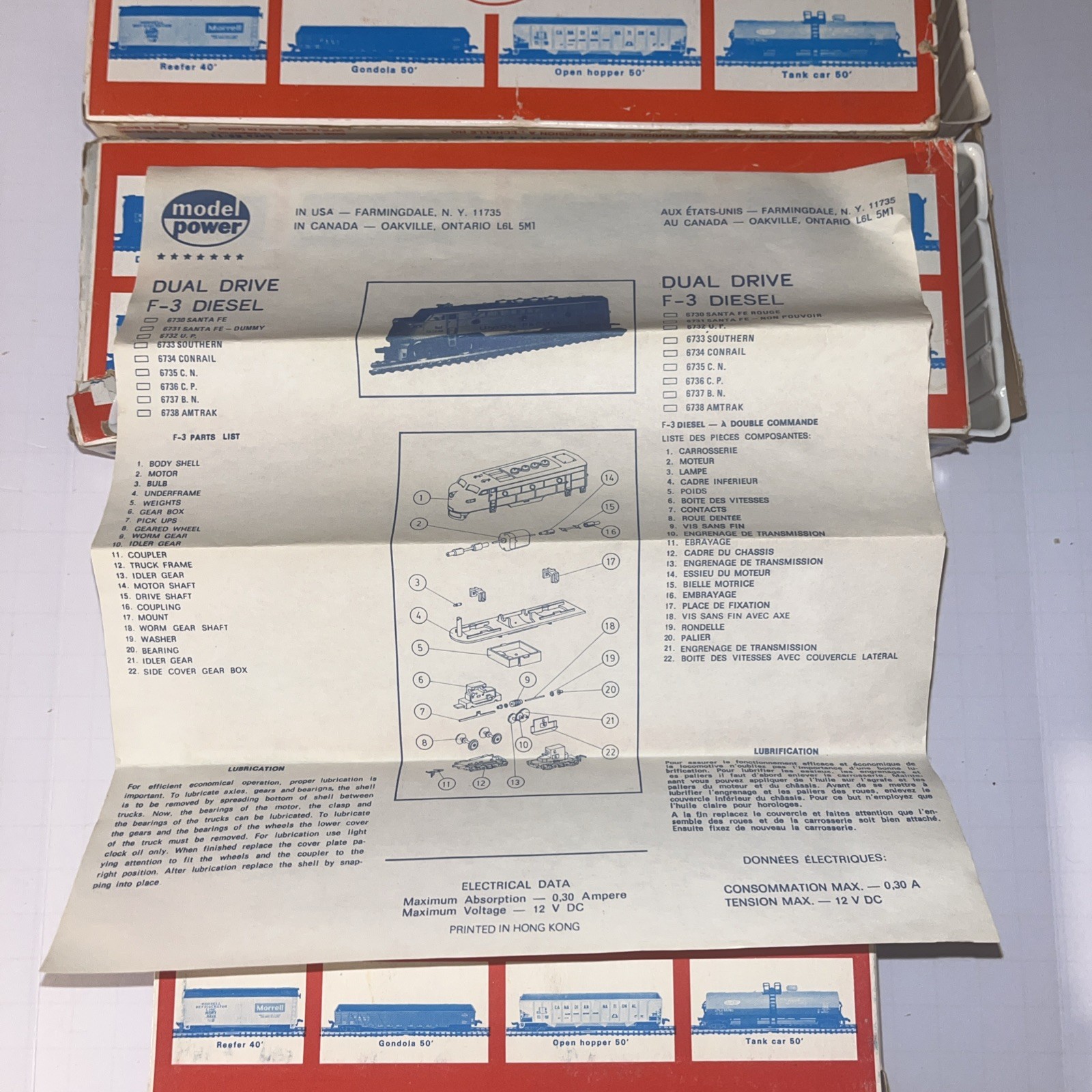 HO Model Power F3 Santa Fe Diesel 6730 & 6731, 8032, 8050, & 6915 Cattle Car