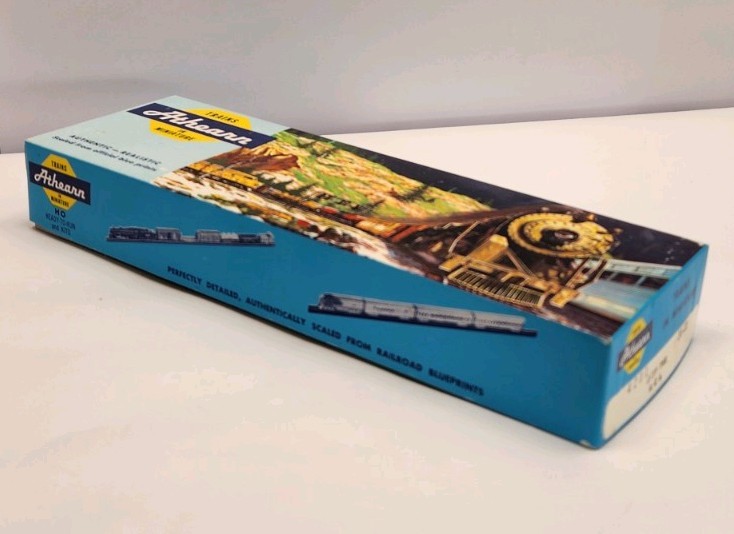 ATHEARN HO GP35 ACL Atlantic Coasst Line 960 POWERED DIESEL LOCOMOTIVE MINT B22