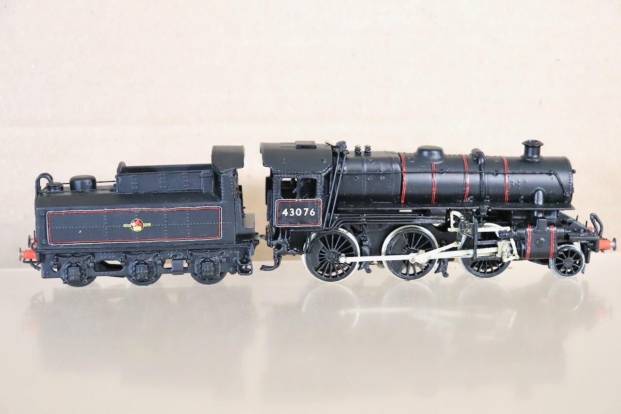 MILLHOLM MODELS KIT BUILT BR 2-6-0 IVATT CLASS 4F MUCKY DUCK LOCOMOTIVE 43076 nx
