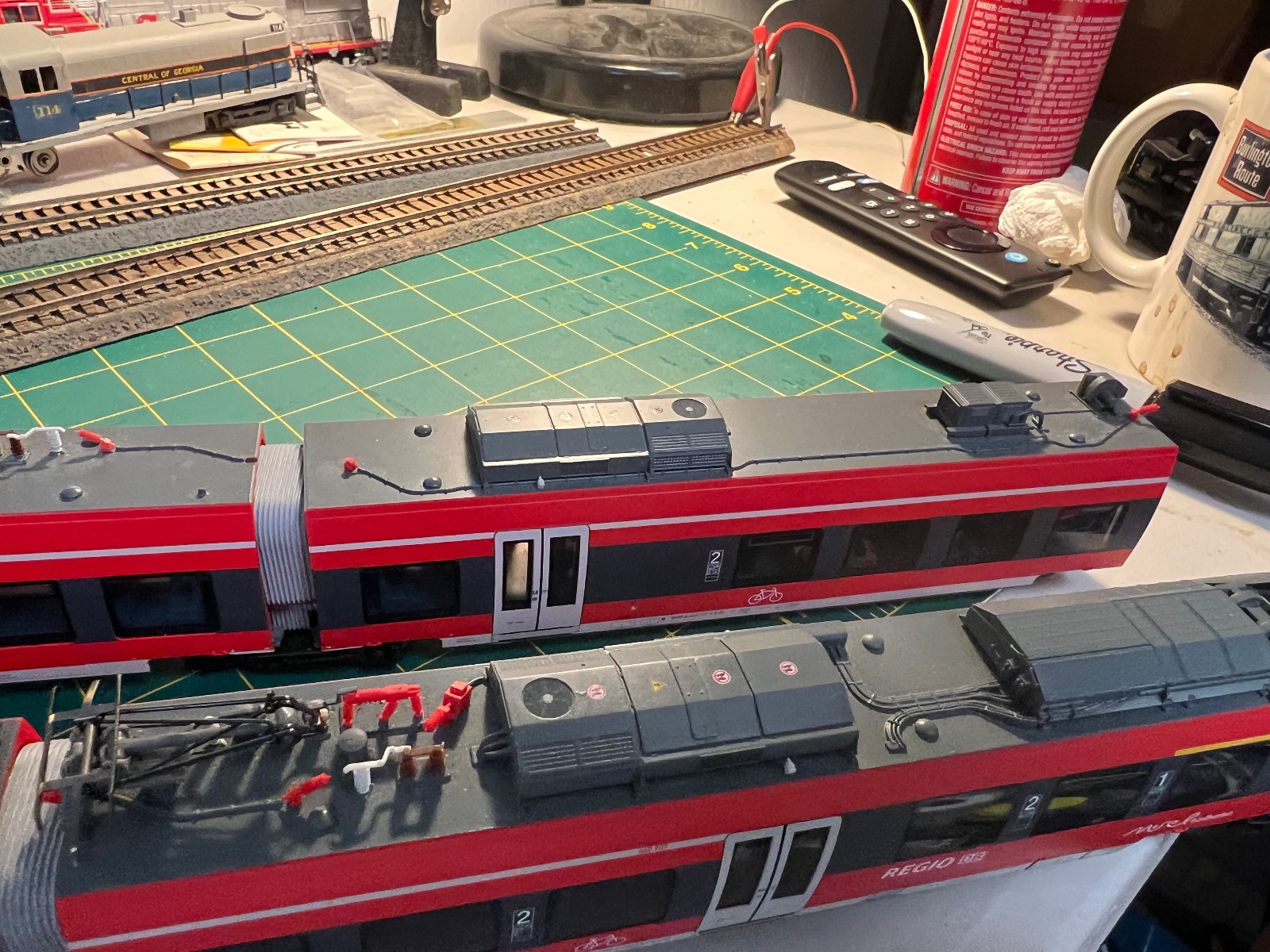 SET Piko 59500 HO Scale Piko electric railcar series 442, db, ag DC runs nicely.