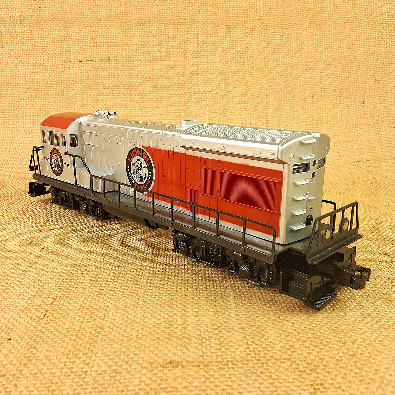 Lionel 6-7500 U36B Diesel 1900 – 1975 75th Anniversary
