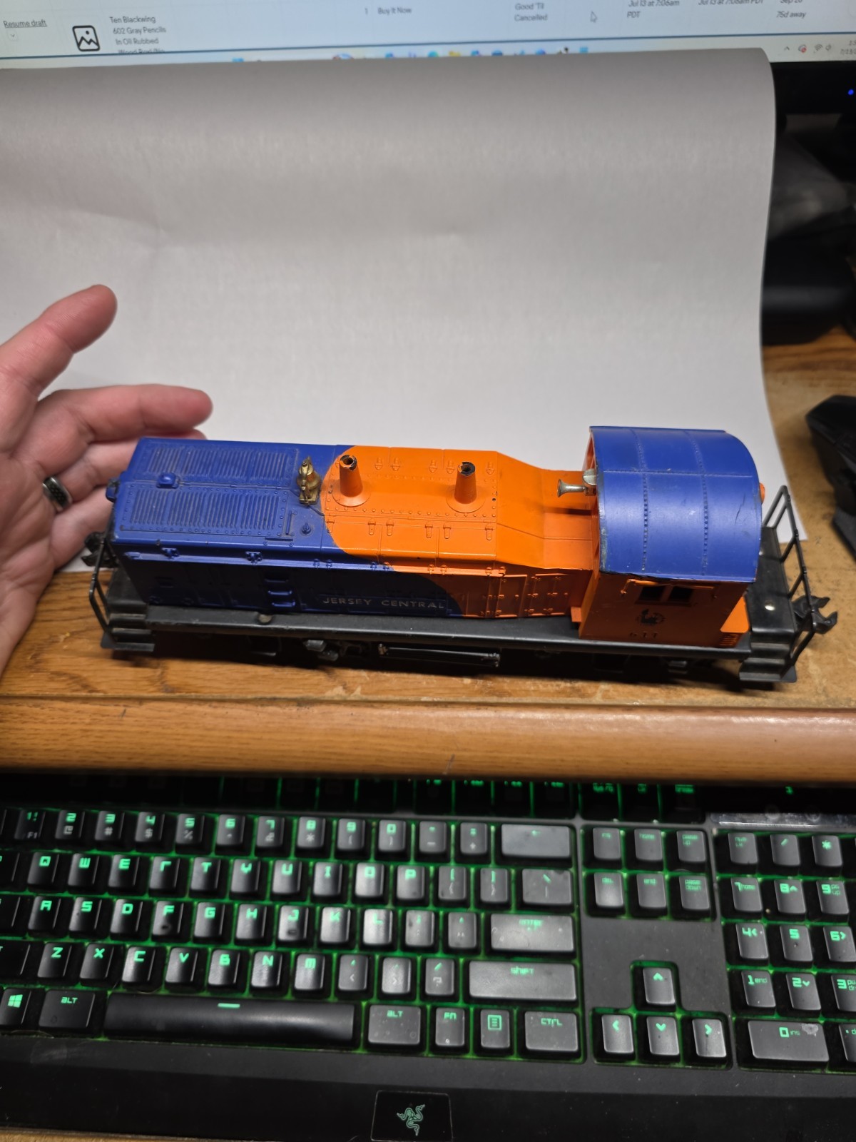 LIONEL Jersey Central O-Gauge 611 NW2 Switcher Diesel Engine