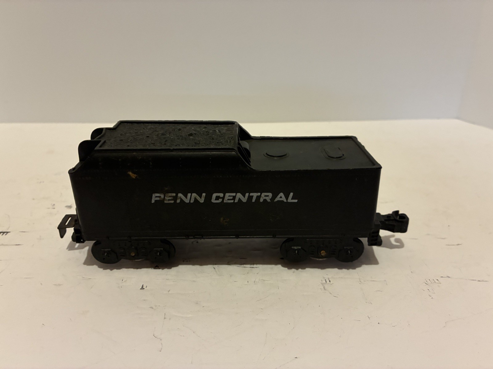 Marx 591 Battery Operated Tin Locomotive with tender. Tested See Description.