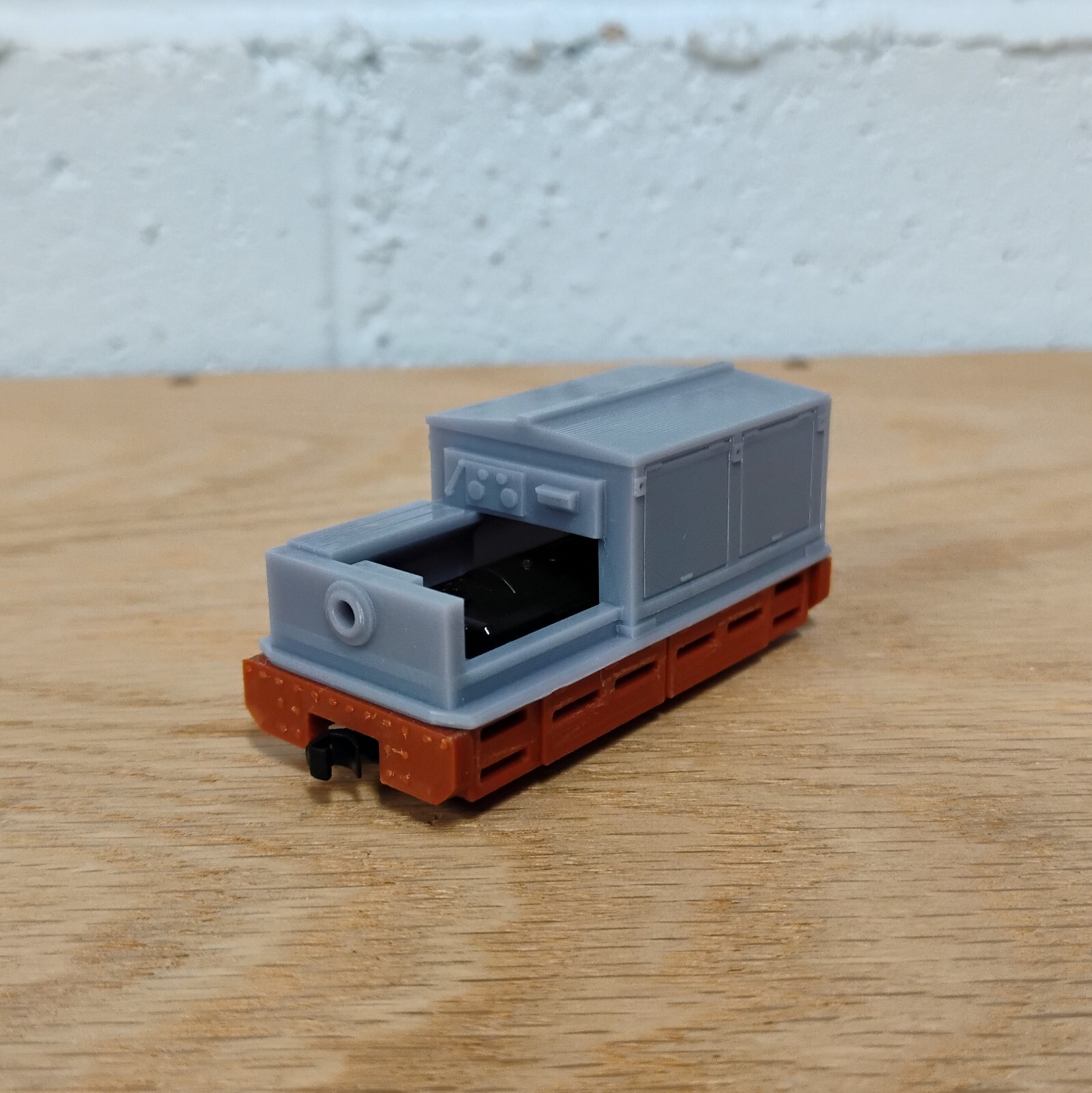 On18 BATTERY LOCO kit #2. For the Kato 11-109 chassis. RESIN 3D Print. NEW!