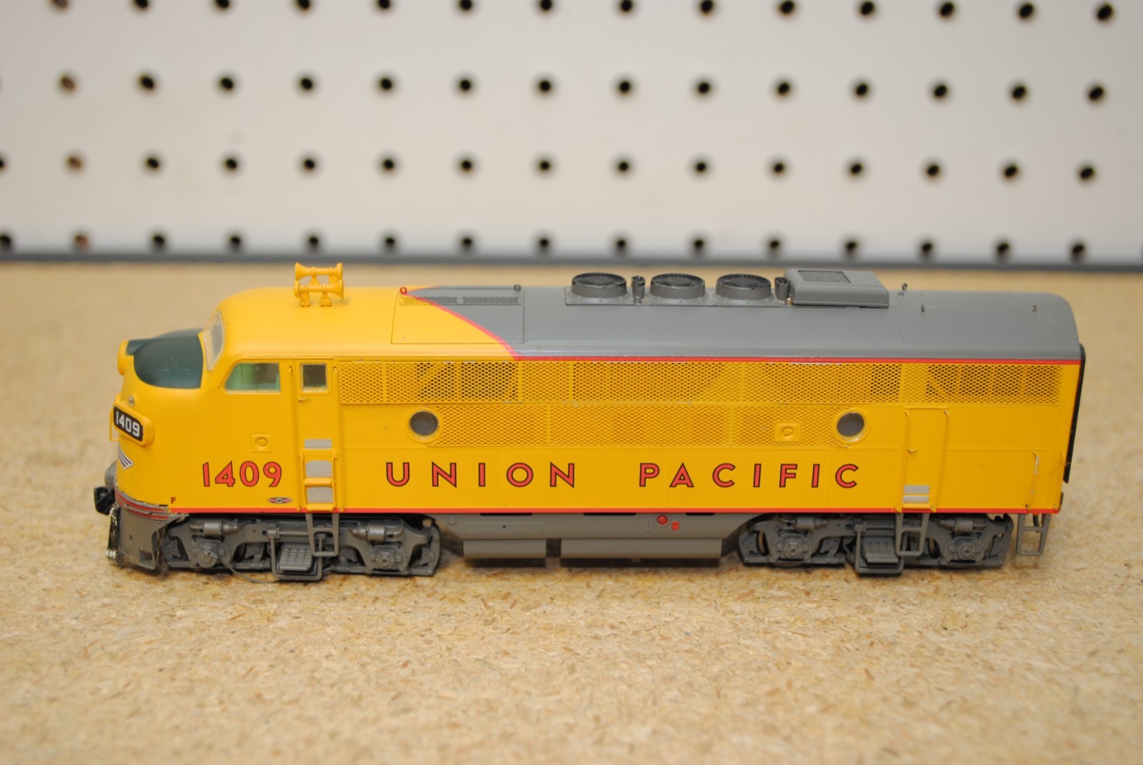 InterMountain Railway Co. 49103-12 Union Pacific #1409 EMD F3A Diesel Loco HO