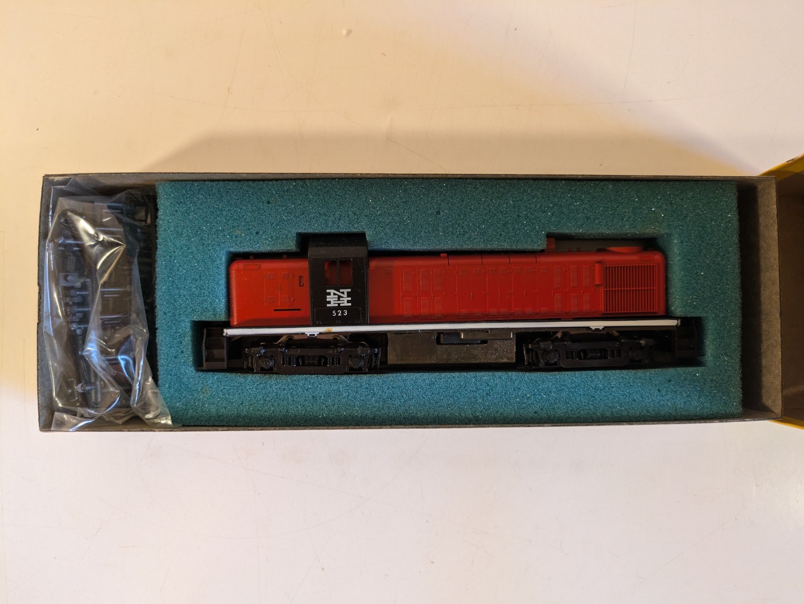 HO Alco RS-3 NH New Haven DC NIB NOS # 2391