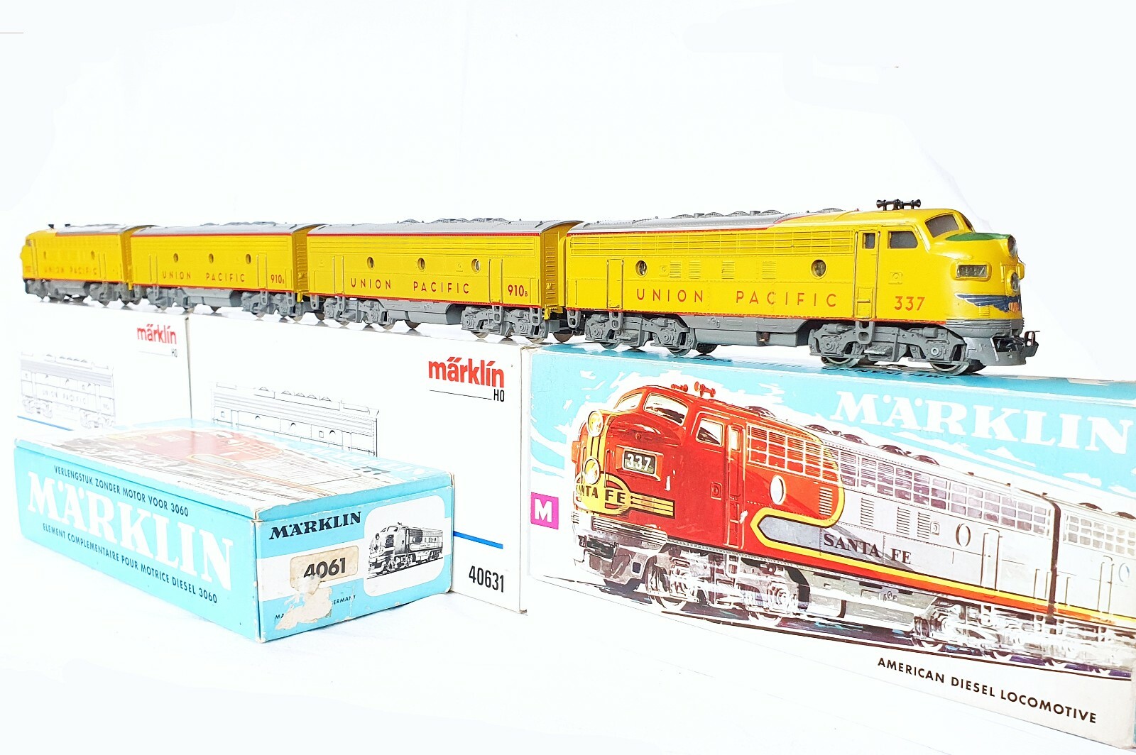 Marklin AC HO USA UNION PACIFIC EMD F7 DIESEL 4-UNIT LOCOMOTIVE 3061 + 4061 MIB!