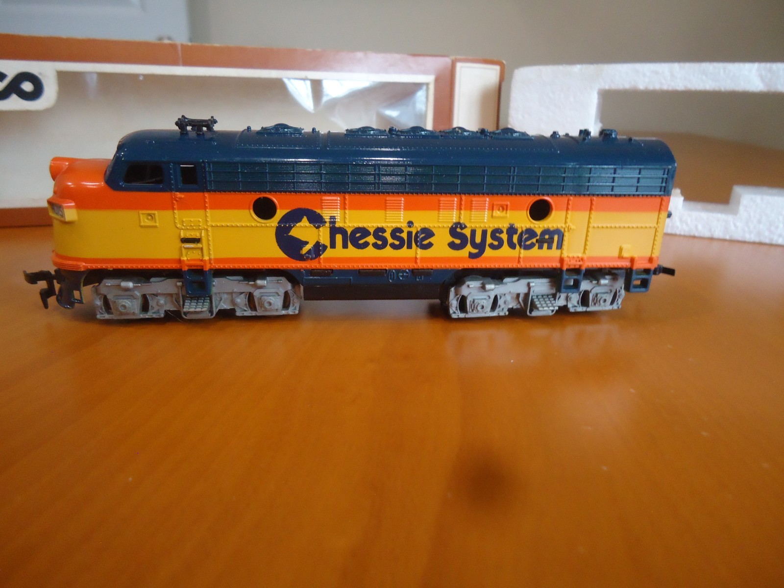 Tyco HO Scale B&O Chessie System Diesel Locomotive 4015