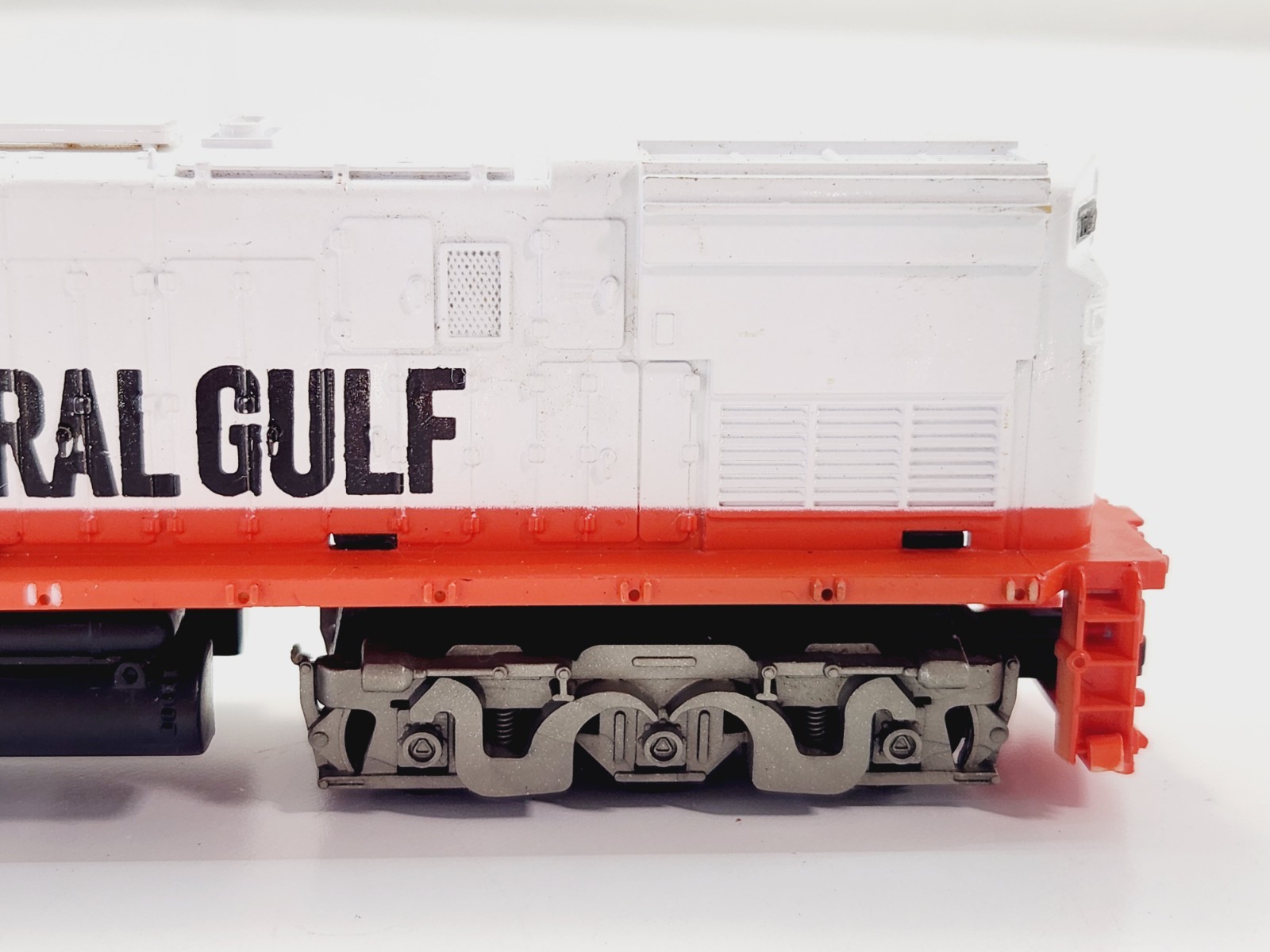 TYCO HO Scale Illinois Central Gulf #1102 Diesel Locomotive