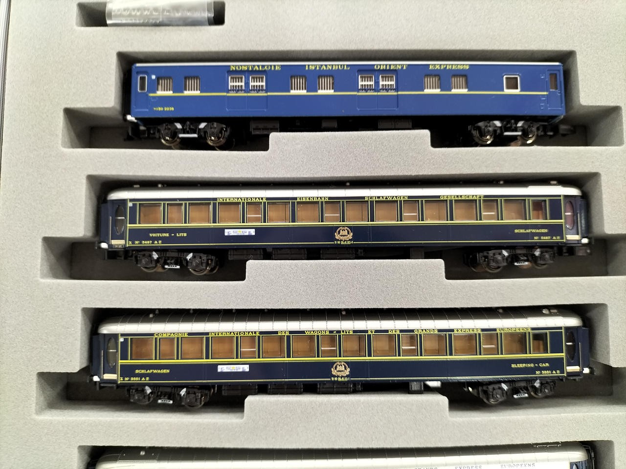 KATO 10-561 10-562 Orient Express 1988 N Scale 13 Car Set Case 12.5×8.5×1.2 in