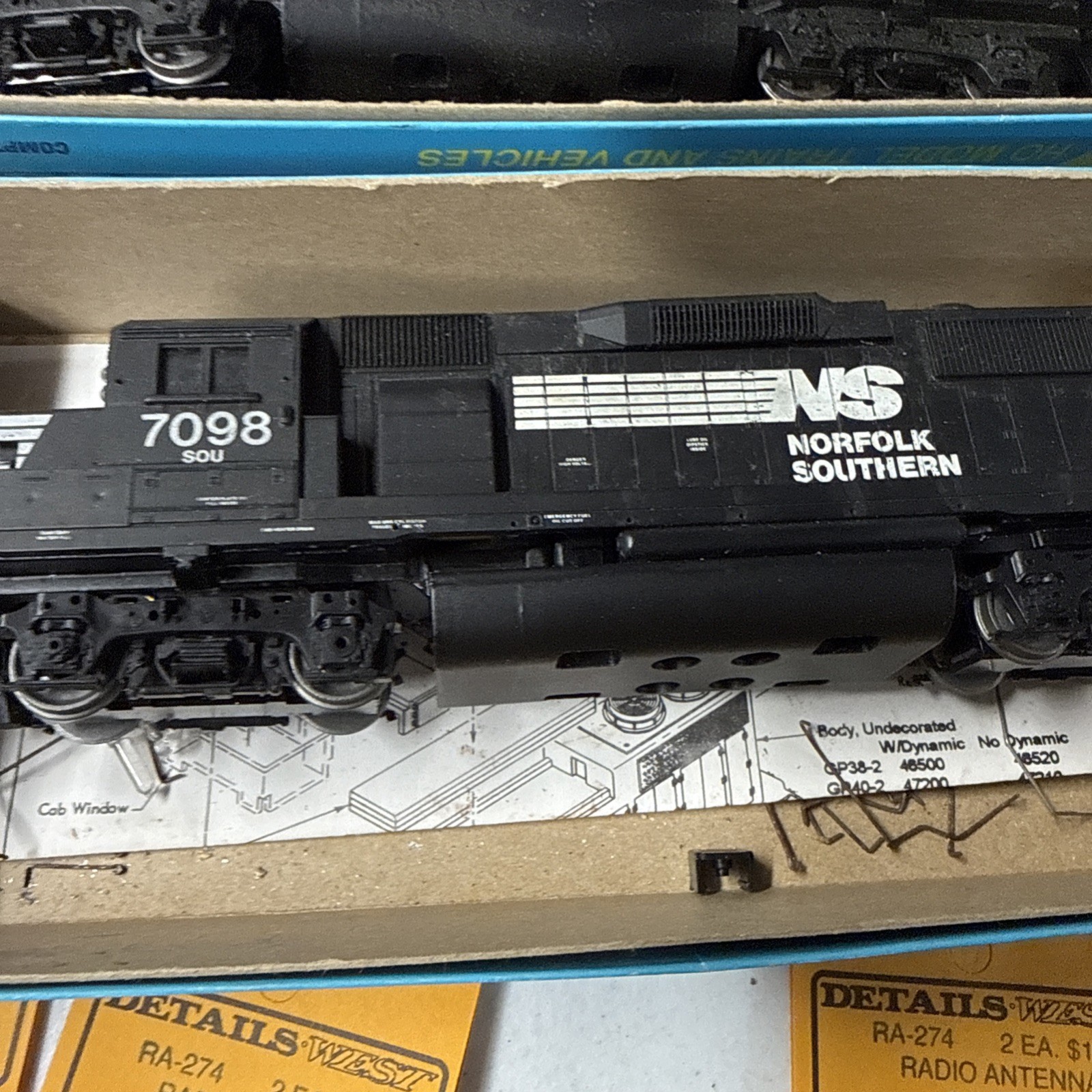 Athearn Gp50 Ho Scale 4630 Norfolk Southern Units For Parts 4600 Dummy